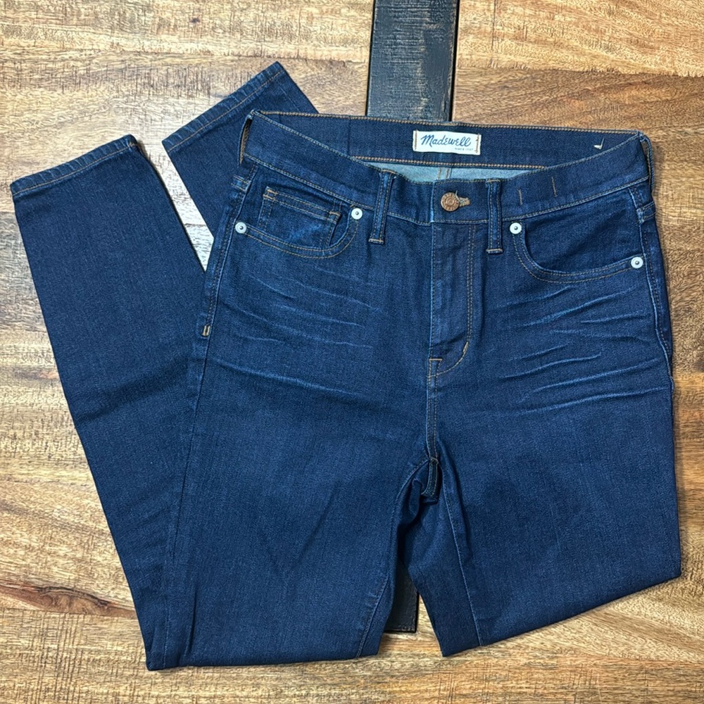 Madewell High Riser Skinny Jeans in dark wash with whiskering